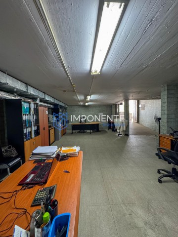 A Venda Empreendimento multiuso, no Condomínio Conchas de Talatona