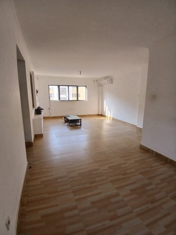 A Venda Apartamento T3 na centralidade do KK5000, Belas.