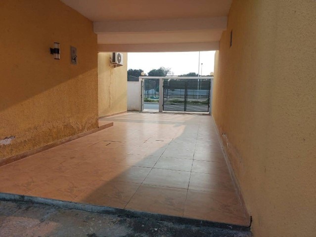A Venda Vivenda V3, no Condomínio Hortência Village, Luanda sul, Viana.