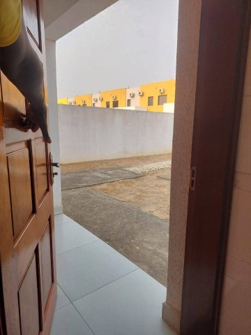 A Venda Vivenda V3, no Condomínio Hortência Village, Luanda sul, Viana.