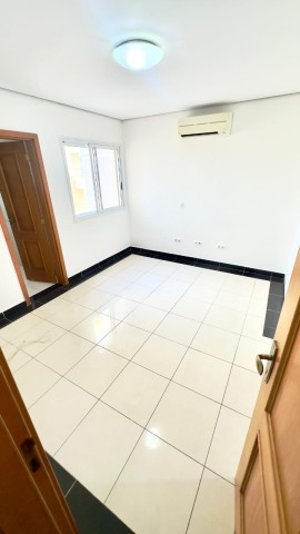 A Venda Apartamento T3+1, no Condomínio Atelier dos sonhos, Talatona.