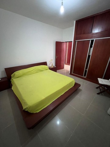 A Venda Vivenda V4 com piscina e anexo, no Lar do Patriota.
