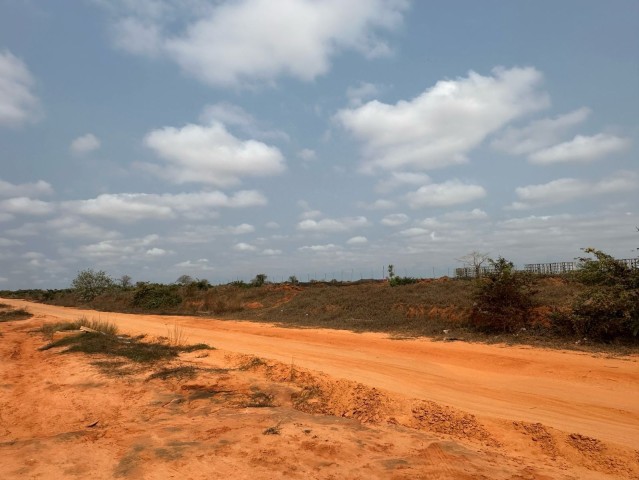 A Venda Vendo Terreno Na Centralidade Do Kilamba