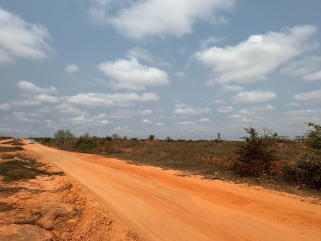 A Venda Vendo Terreno Na Centralidade Do Kilamba