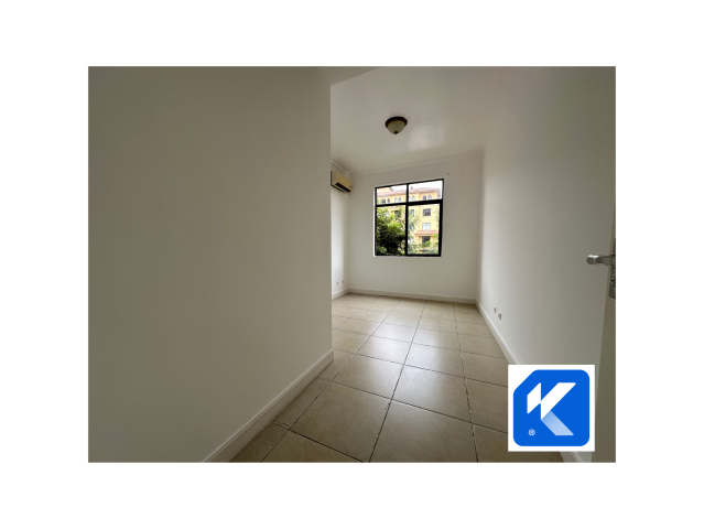 A Venda ARRENDA-SE APARTAMENTO T3 CONDOMINIO JARDIM DE ROSAS