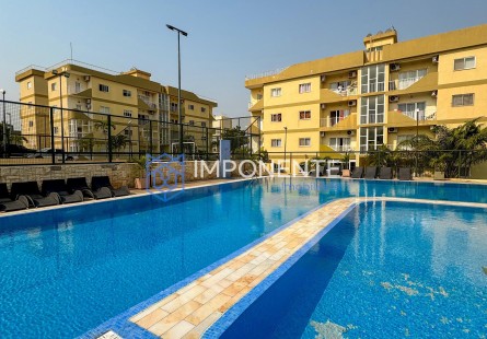Apartamento T3, no Condomínio Vale dos Pássaros, Talatona.