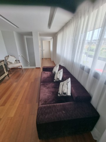 A Venda Vivenda V4 de alto padrão, com piscina e anexo, no Condomínio Adelaide, Talatona.