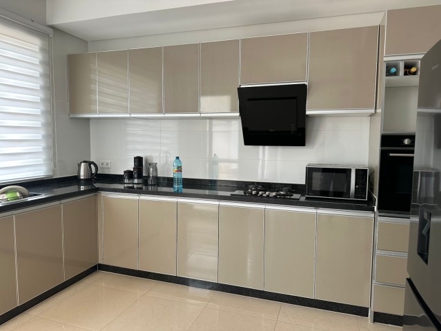 A Venda ARRENDA-SE VIVENDA T3 DUPLEX CONDOMÍNIO BOA VIDA