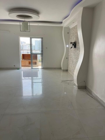 A Venda Apartamento T3+1, na Centralidade do Kilamba, Belas.