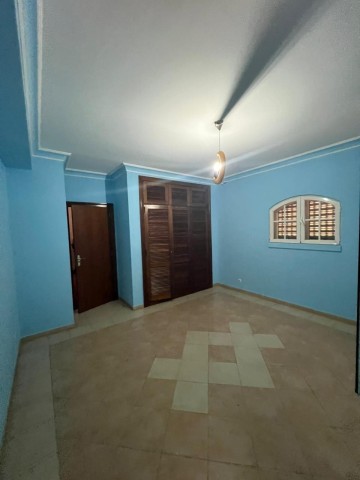 A Venda Vivenda V3 com anexo e piscina, no condomínio Cajueiro, Talatona
