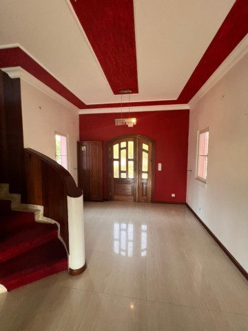 A Venda Vivenda V3 com anexo e piscina, no condomínio Cajueiro, Talatona
