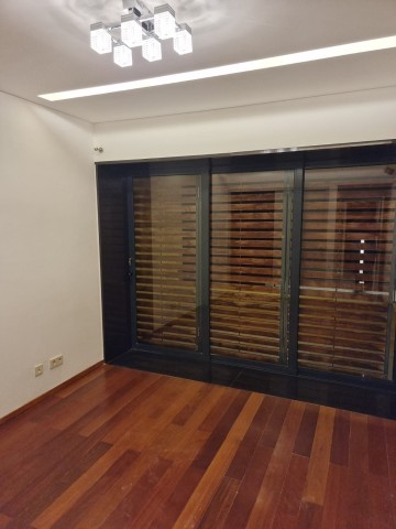 A Venda Vivenda V4, no condomínio Adelaide, Talatona.