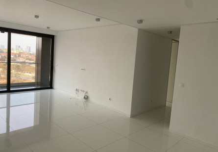 Apartamento T3, no condomínio Palms Residence, Talatona.