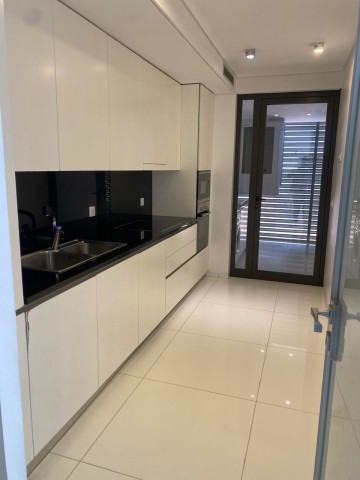 A Venda Apartamento T3, no condomínio Palms Residence, Talatona.