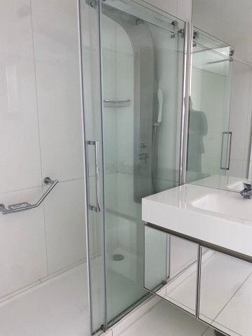 A Venda Apartamento T3, no condomínio Palms Residence, Talatona.