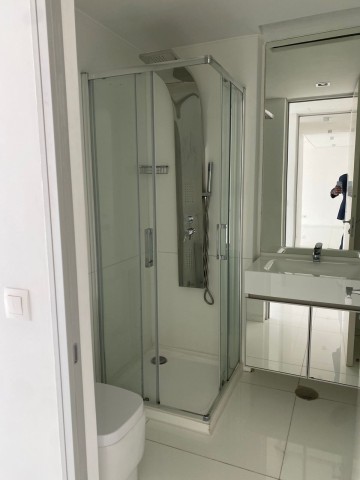 A Venda Apartamento T3, no condomínio Palms Residence, Talatona.