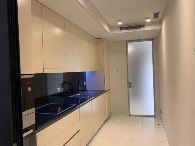 A Venda Apartamento T3, no condomínio Palms Residence, Talatona.