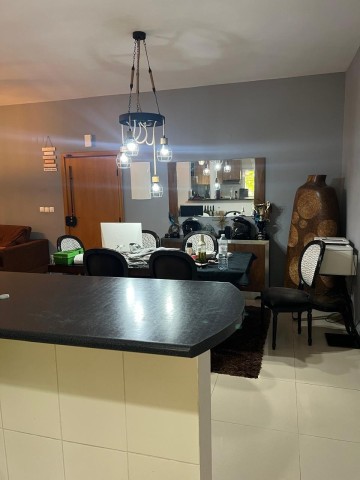 A Venda Apartamento T3, no Condomínio Vale dos Pássaros, em Talatona.