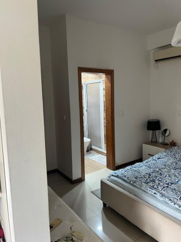 A Venda Apartamento T3, no Condomínio Vale dos Pássaros, em Talatona.