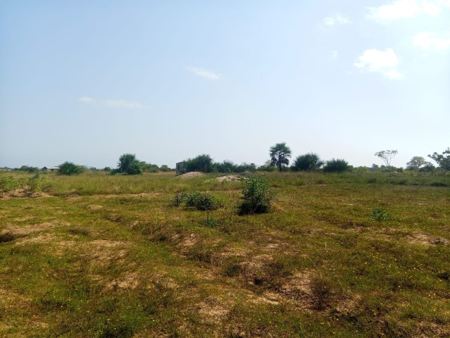 A Venda **Terreno à Venda no Ramiro Município de Belas/Ramiro**