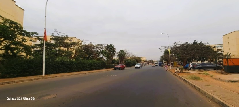 A Venda ARRENDA-SE UMA LOJA NA CENTRALIDADE DO SEQUELE