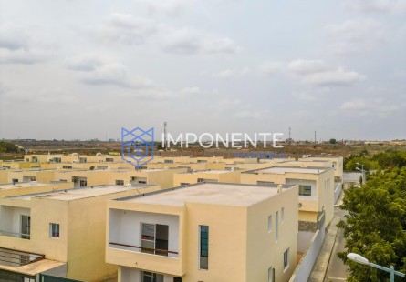Vivenda V5 de esquina virgem, no condomínio Vila Nostra, no Camama/Patriota.