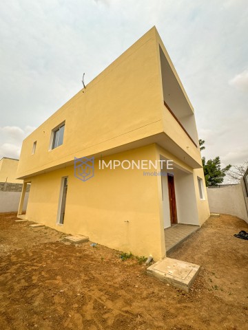A Venda Vivenda V5 de esquina virgem, no condomínio Vila Nostra, no Camama/Patriota.