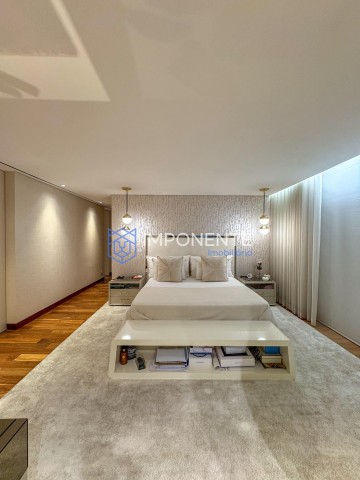 A Venda Luxuosa penthouse T3+1, com piscina e mobiliada, no Condomínio Arte Yetu, Talatona.