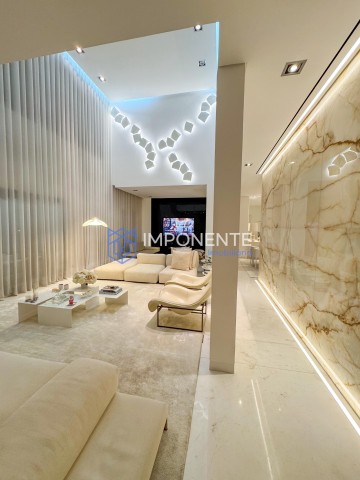 A Venda Luxuosa penthouse T3+1, com piscina e mobiliada, no Condomínio Arte Yetu, Talatona.