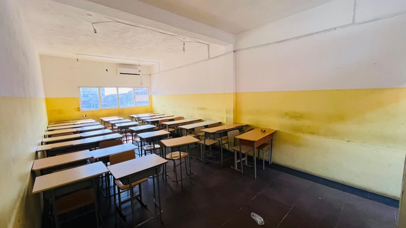 A Venda Espaço comercial de 1 linha, com 30x40, 1200m2, no Benfica.