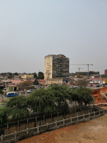 A Venda Terreno de 5.900m², na Avenida Brasil, uma das ruas mais tradicionais do centro de Luanda.