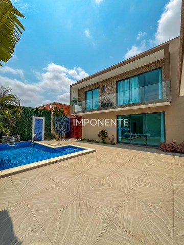A Venda Luxuosa vivenda V5 com piscina e anexo, na Rotunda da Fubú, por detrás do novo templo Simão Kimbangu.