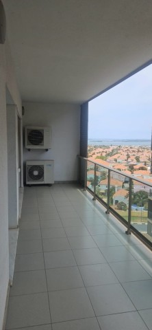 A Venda Apartamento T2, mobiliado, Condomínio Dolce Vita, Talatona.