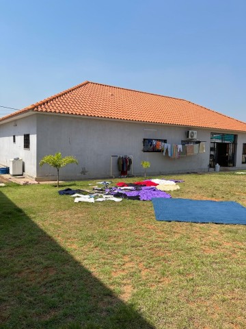 A Venda Vivenda V3 no Lar do Patriota, junto ao largo da amizade.