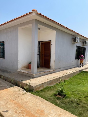 A Venda Vivenda V3 no Lar do Patriota, junto ao largo da amizade.
