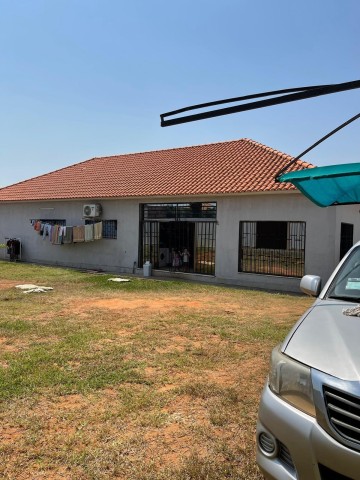 A Venda Vivenda V3 no Lar do Patriota, junto ao largo da amizade.
