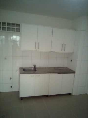 A Venda Apartamento T3, na urbanização Nova Vida 2ª Fase, Golf 2.