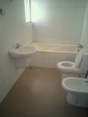 A Venda Apartamento T3, na urbanização Nova Vida 2ª Fase, Golf 2.