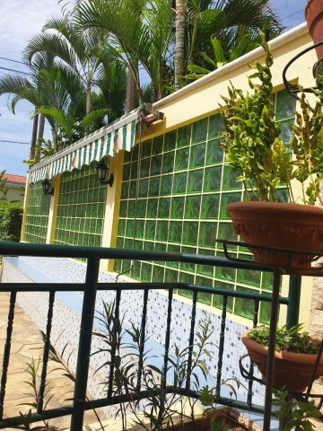 A Venda Vivenda V4 com anexo e piscina, no Projeto Nova Vida, Golfe 2.