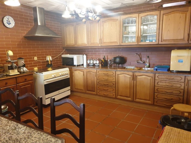 A Venda Vivenda V4 com anexo e piscina, no Projeto Nova Vida, Golfe 2.