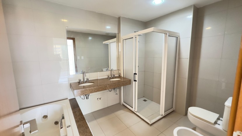 A Venda Apartamento T1 duplex, no Condomínio Belas Business Park, Talatona.