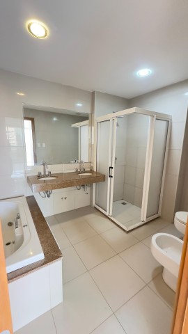 A Venda Apartamento T1 duplex, no Condomínio Belas Business Park, Talatona.