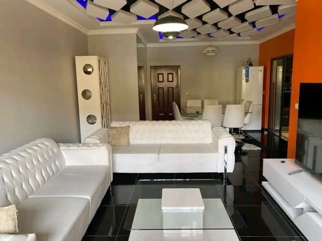 A Venda Comprar Apartamento T3 Remodelado Condomínio Jardim Das Rosas