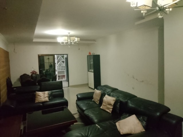 A Venda Comprar Vivenda V3+1 Zango Próximo Zona da Max