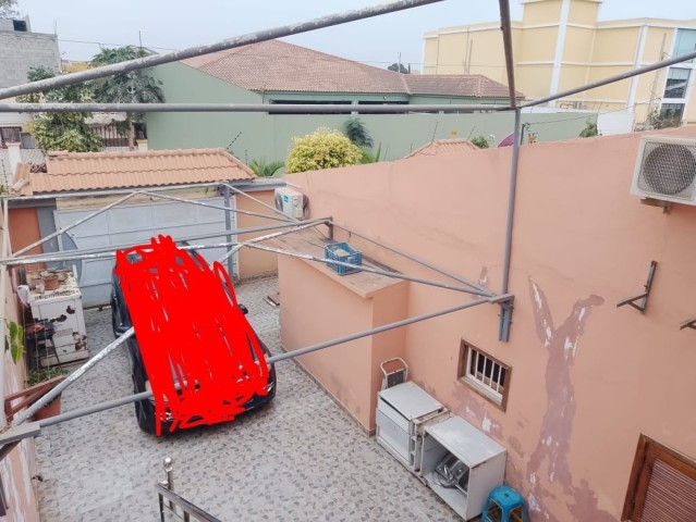 A Venda Comprar Vivenda V3+1 Zango Próximo Zona da Max