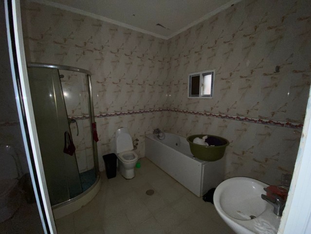 A Venda Vivenda V3 1º e Rei do Chão