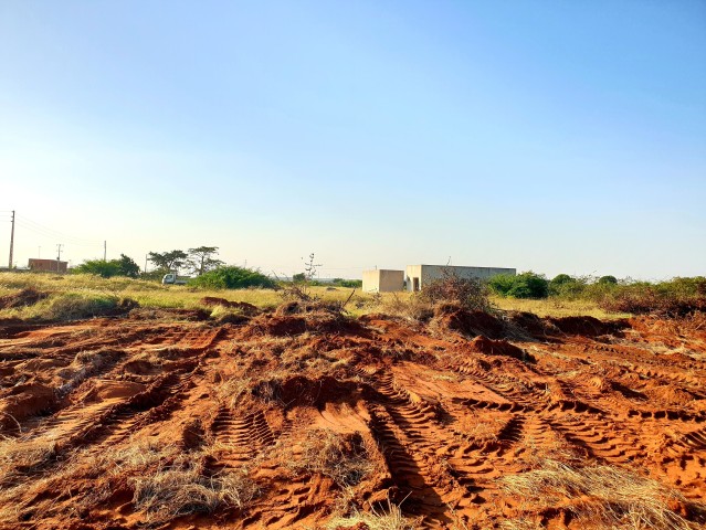 A Venda TERRENO DE 5 HECTARES NO ZANGO 8000