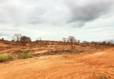 Anúncio TERRENO 68 HECTARES NO CALUMBO