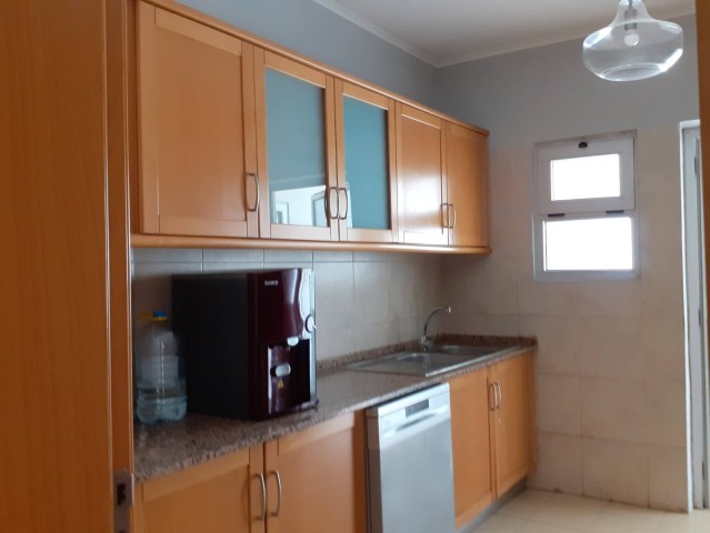 A Venda Vivenda V3 com anexo, mobiliada, no Condomínio Florença(Ensa), Talatona.