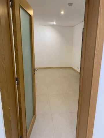 A Venda Vivenda V3+1, no Condomínio Talatona Gold, Talatona.